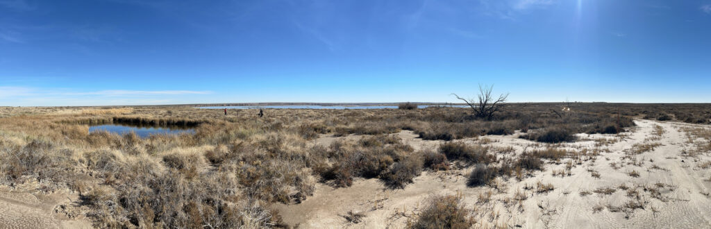 Bitter Lake sinkhole © Michi Tobler