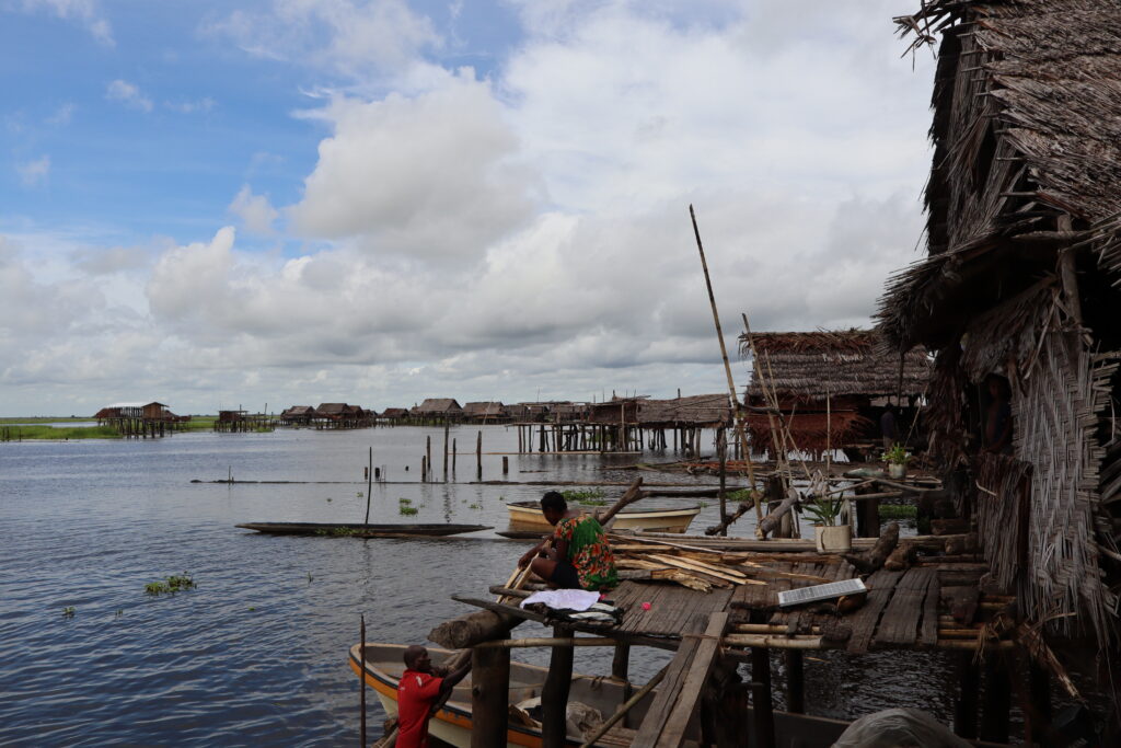 Botmun Village, Kambaramba, Keram River © New Guinea Binatang Research Center